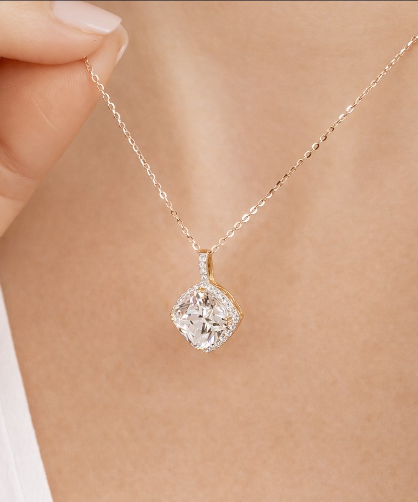 Hõbekõrvarõngad tsirkoonidega