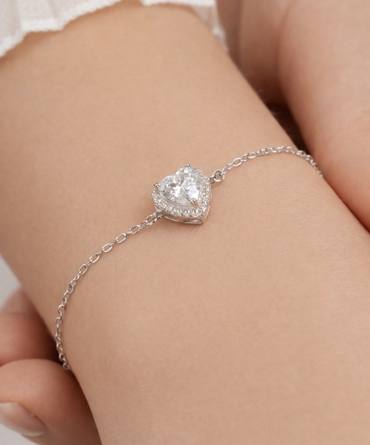 Hõbekäevõru tsirkoonidega "Süda"