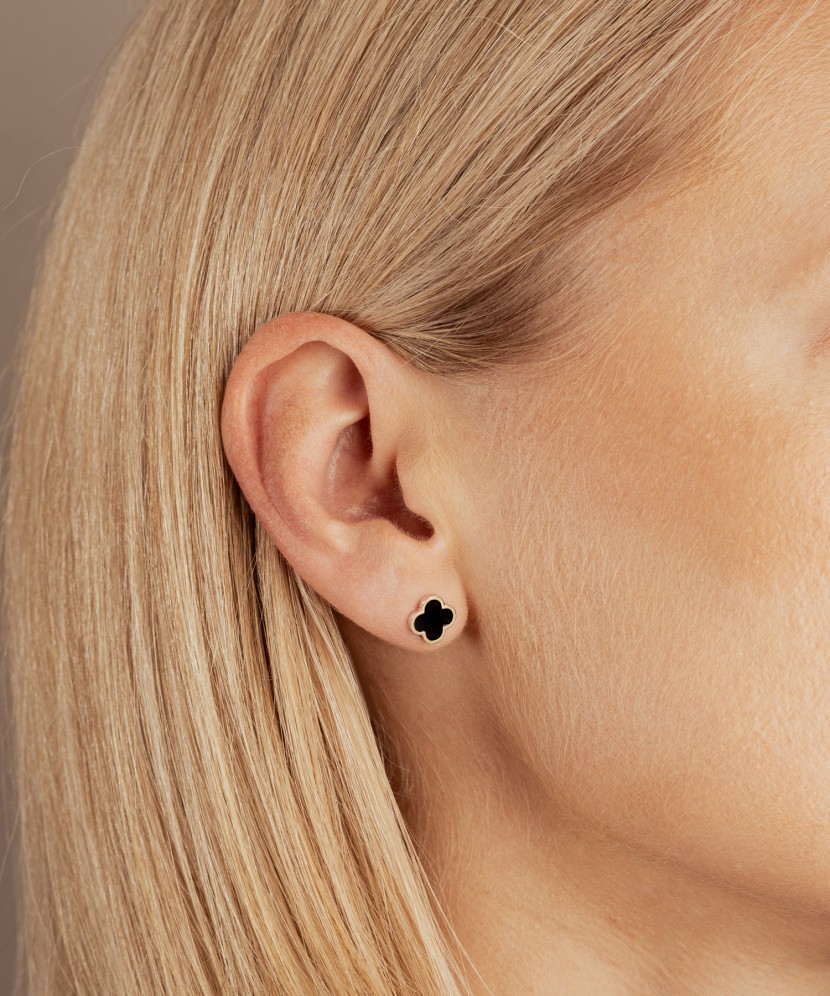 Kullatud hõbedast kõrvarõngad oonüksiga