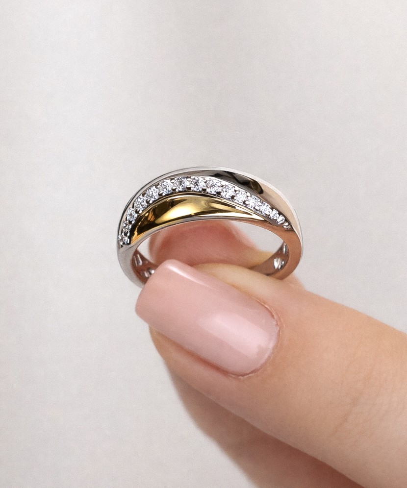 Kullatud Hõbesõrmus tsirkoonidega