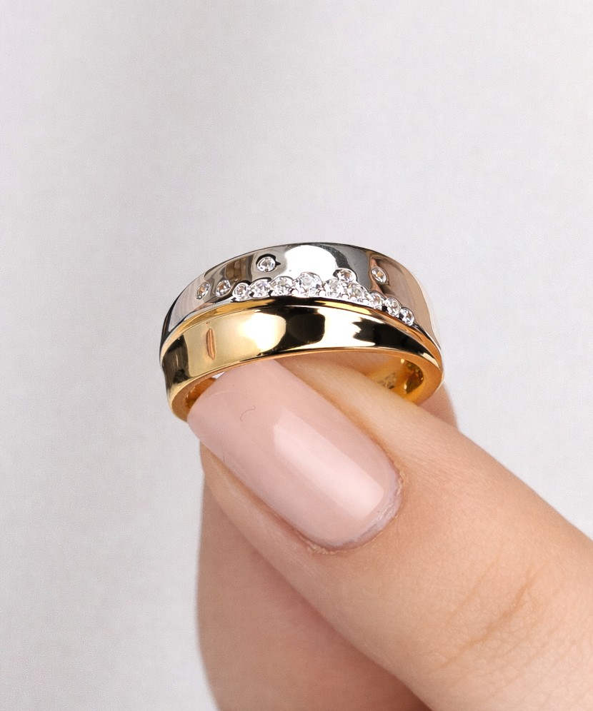 Kullatud Hõbesõrmus tsirkoonidega