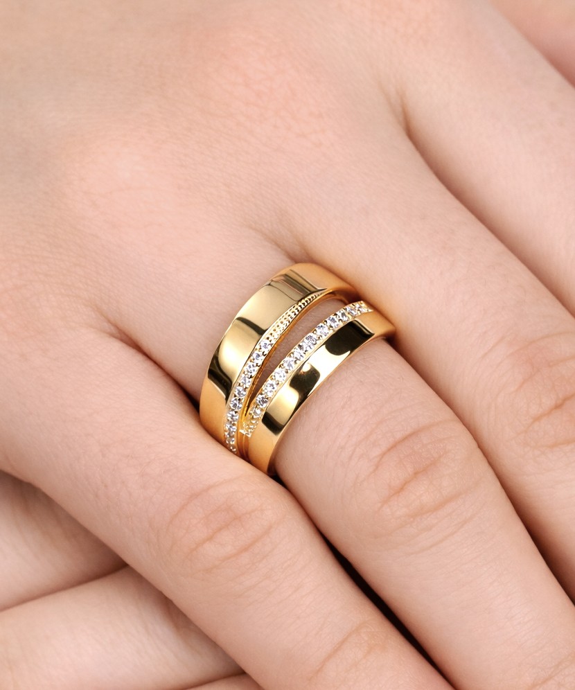 Kullatud Hõbesõrmus tsirkoonidega