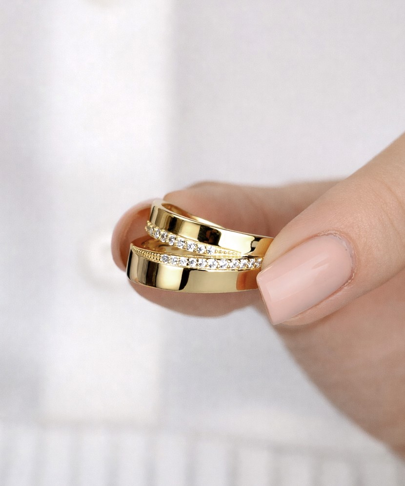 Kullatud Hõbesõrmus tsirkoonidega