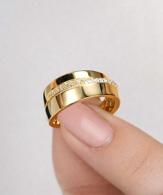 Кольцо из золочёного серебра с фианитами