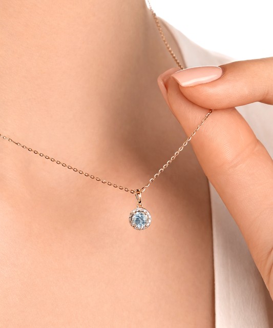 Золотая подвеска с топазом и бриллиантами