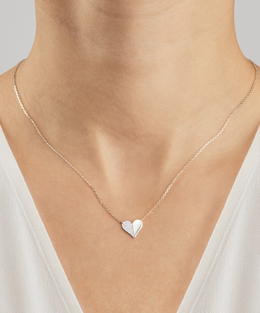 Цепочка из белого золота с бриллиантовой подвеской «Сердце»