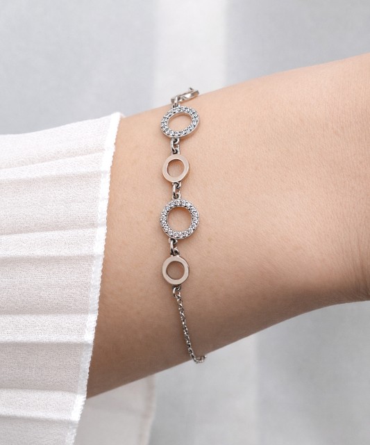 Hõbekäevõru tsirkoonidega kullatud