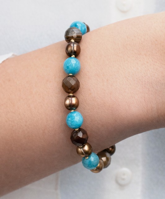 Käevõru jade, ahhaadi ja pärliga