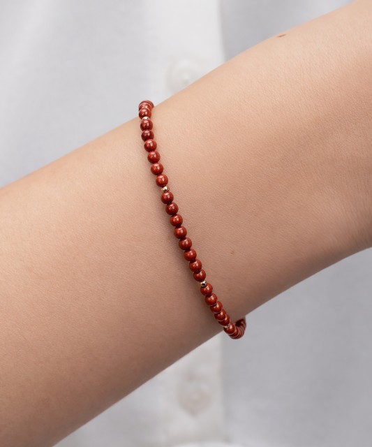 Käevõru jaspis ning kullatud hõbe