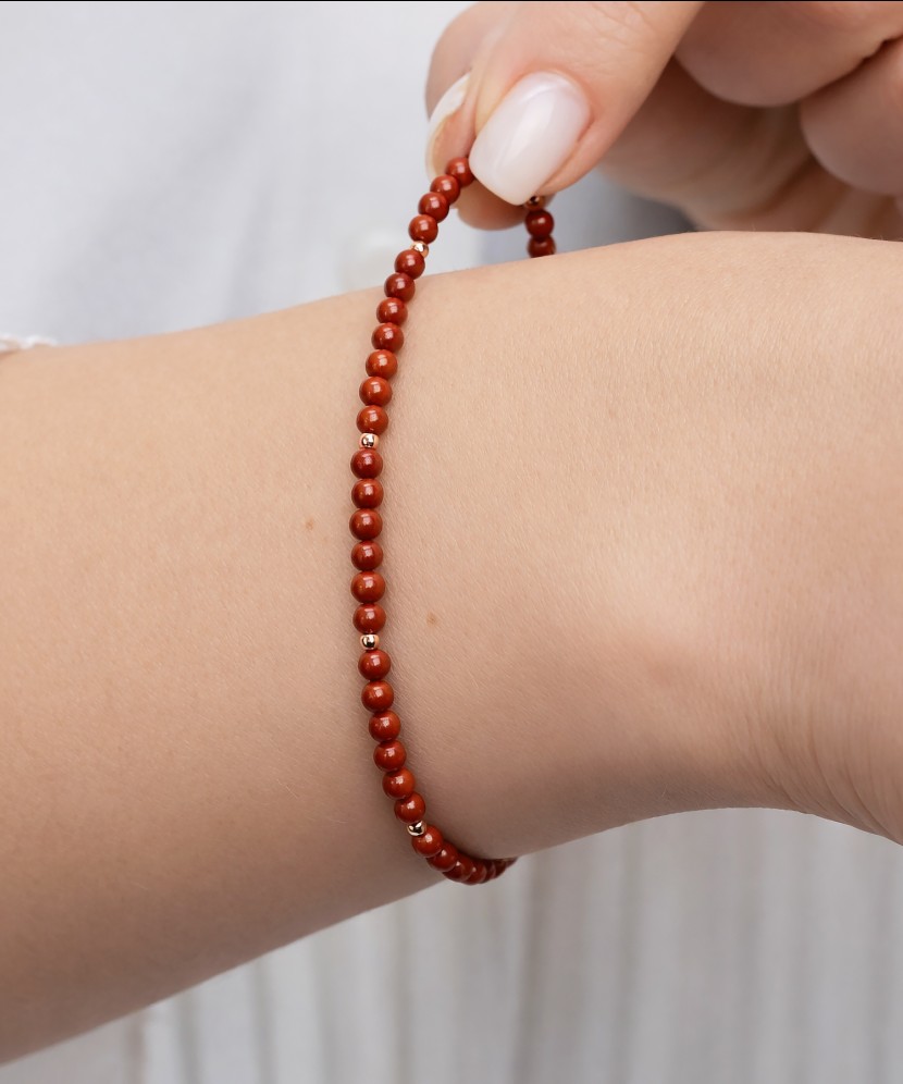 Käevõru jaspis ning kullatud hõbe