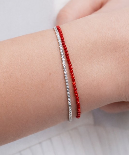 Korallkäevõru tsirkoonide ja hõbedaga