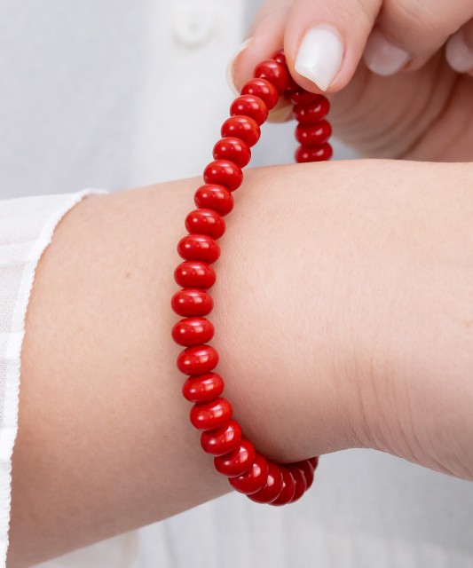 Браслет с лавовыми камнями