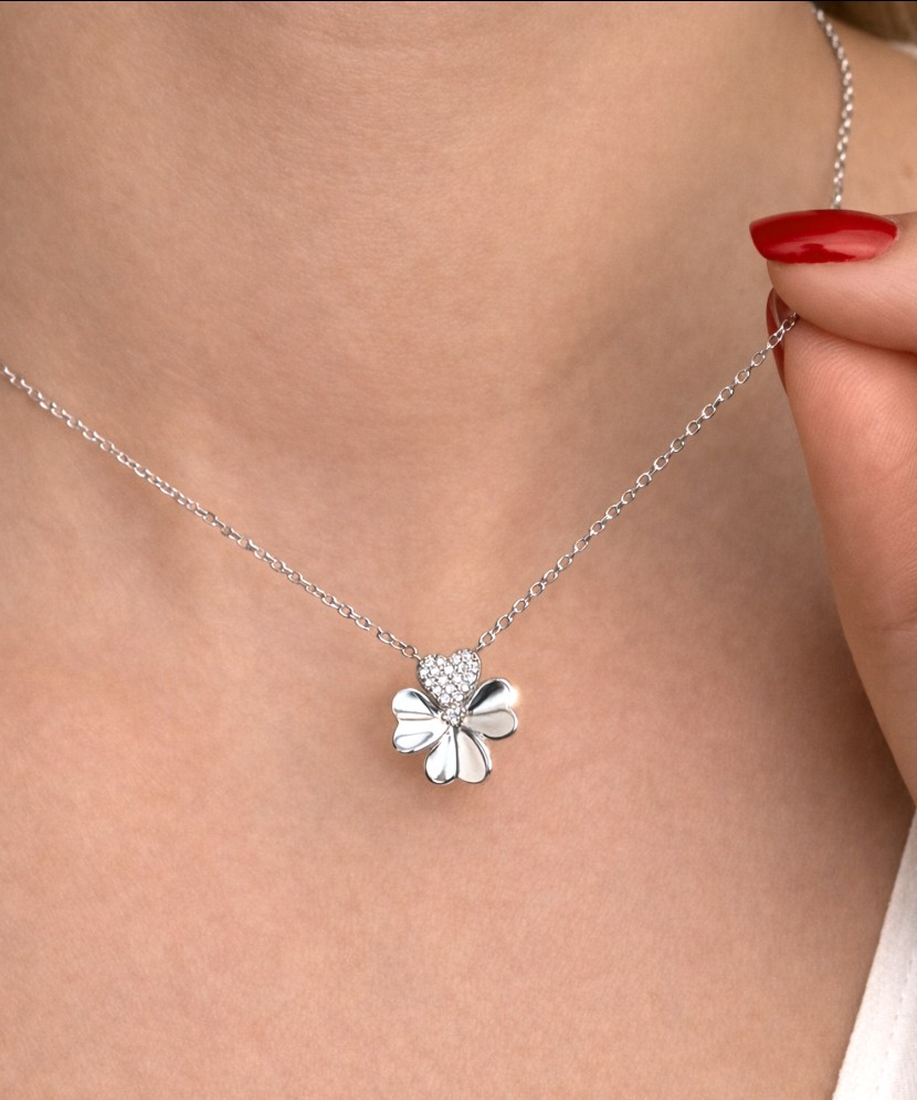 Hõbekett tsirkoonist ripatsiga