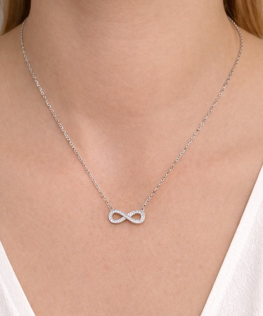 Серебряная цепочка с подвеской из циркона