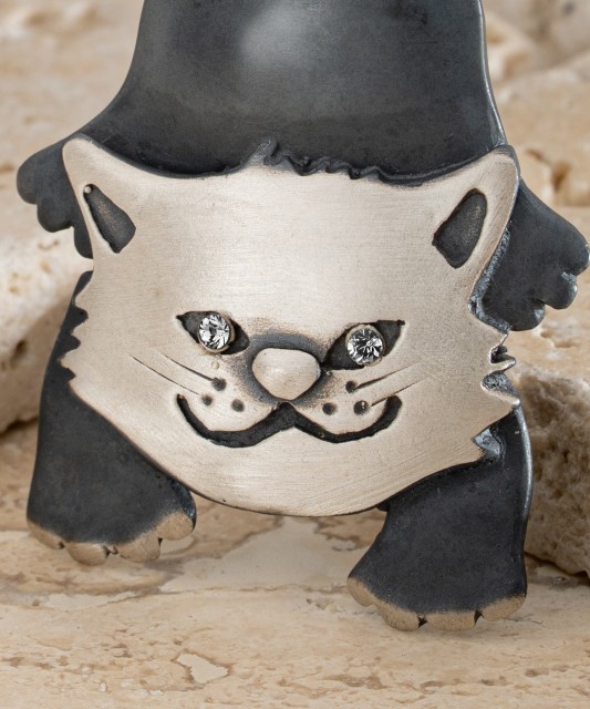 Hõbedane pross kristallidega "Kass"