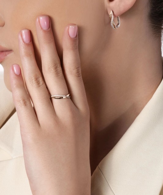 Hõbekõrvarõngad kullatud tsirkoonidega