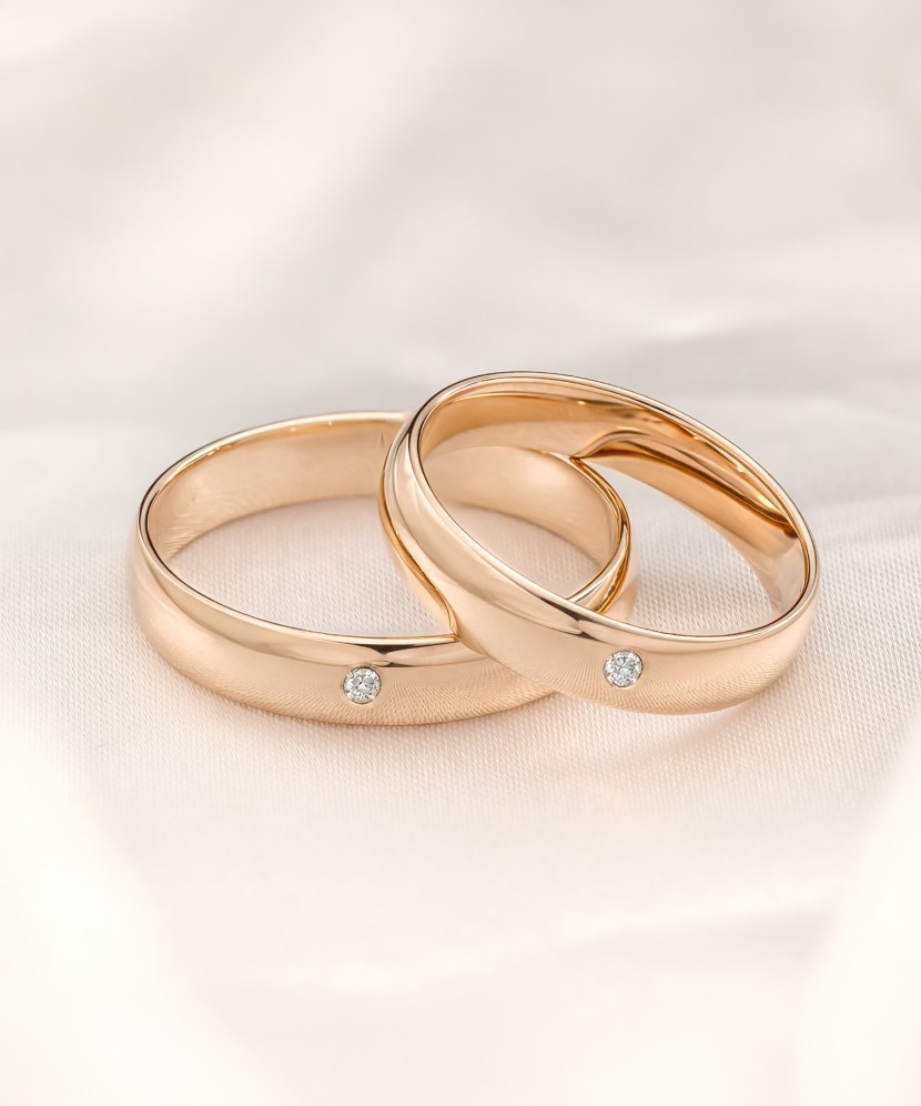 Kuldne abielusõrmus teemantidega 5mm, mugavus