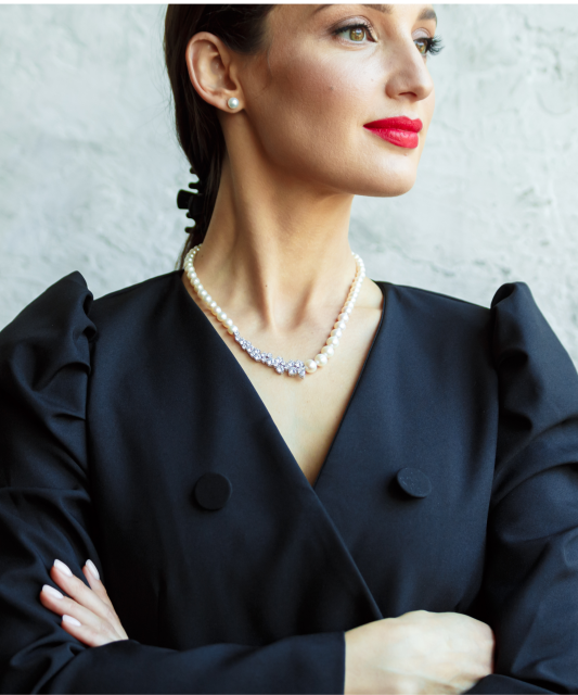 Pärlikee tsirkoonide ja hõbedaga