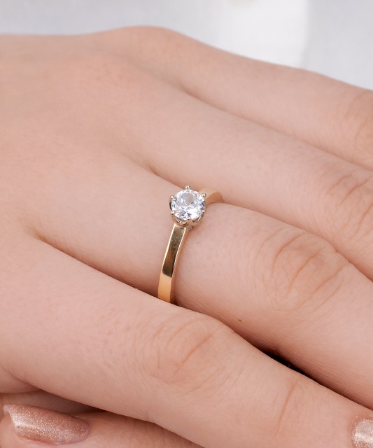 Hõbesõrmus kullatud tsirkoonidega