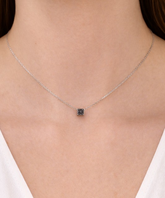 Серебряная цепочка с подвеской из циркона