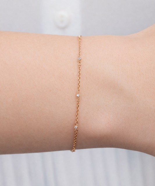 Kuldkäevõru tsirkoonidega