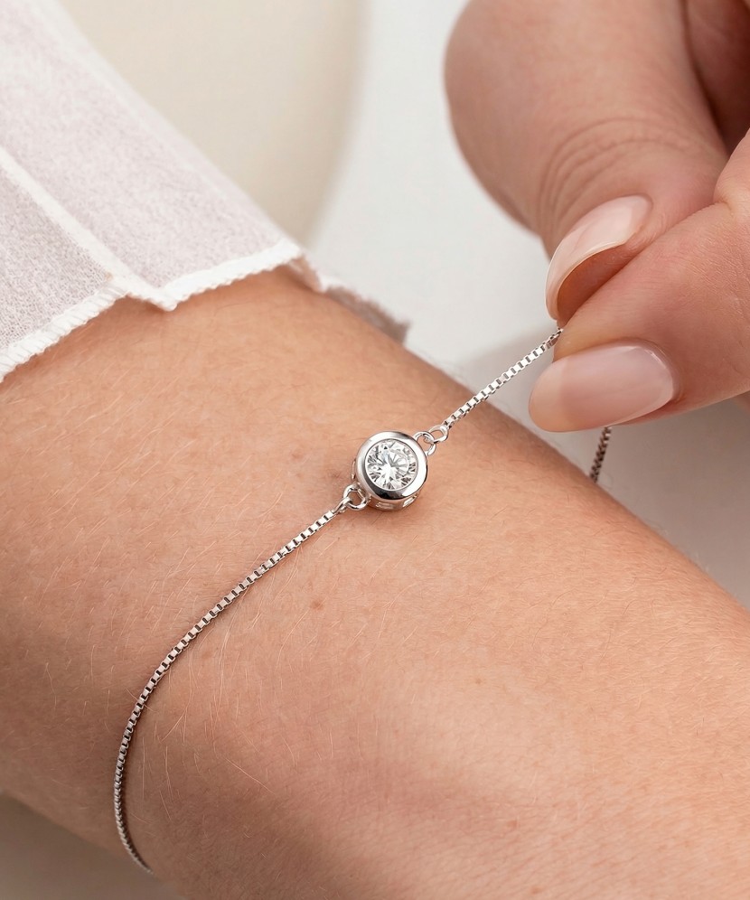 Серебряный браслет с цирконами