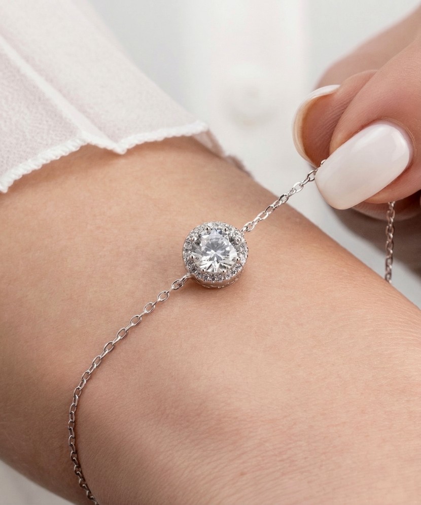 Серебряный браслет с цирконами