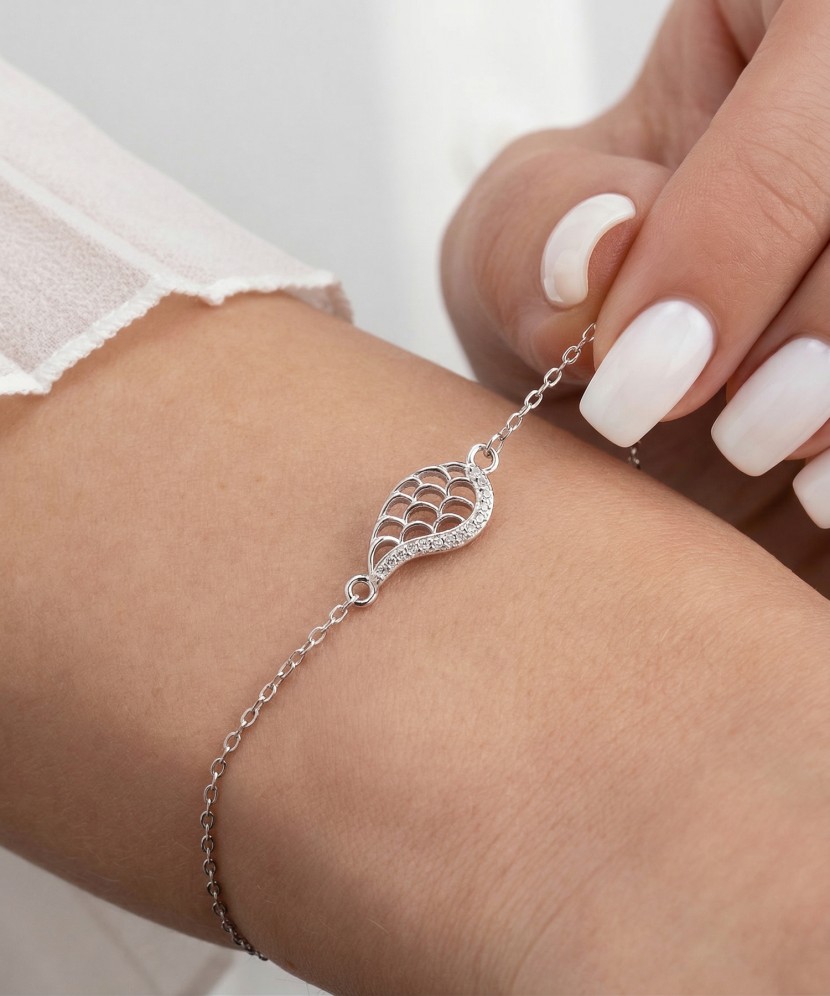 Серебряный браслет с цирконами "Крыло ангела"