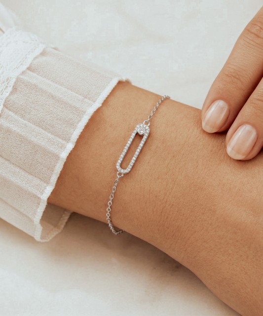 Серебряный браслет с цирконами