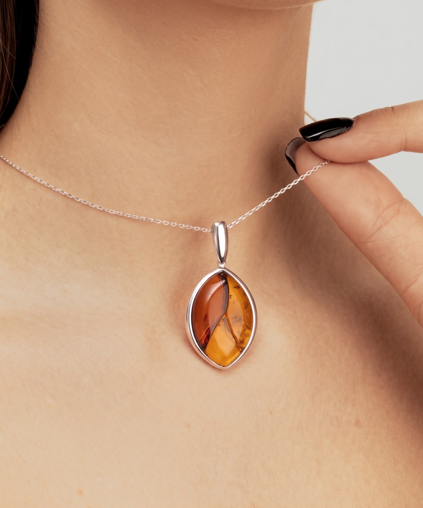 Серебряная подвеска/кулон с янтарём