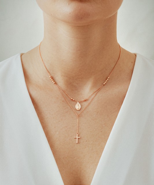 Двойная золотая цепочка с кулонами/подвесками