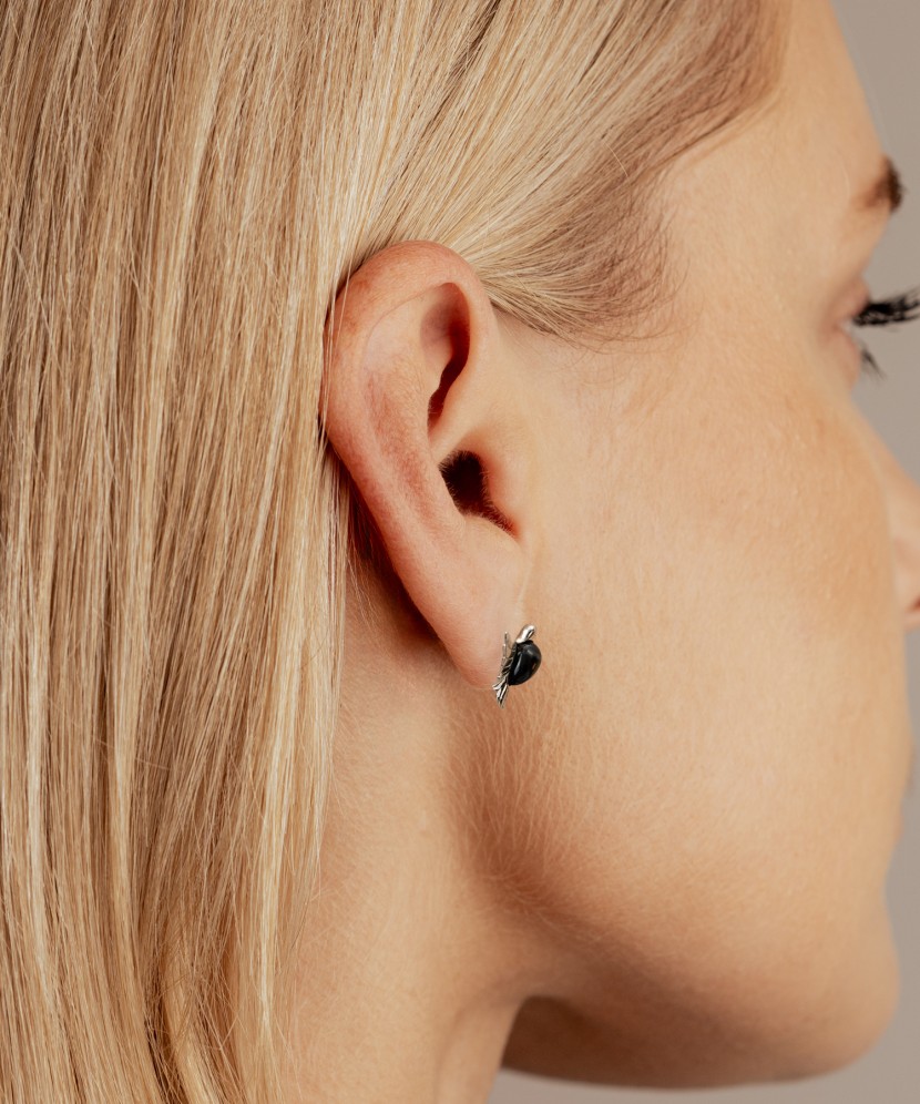 Hõbekõrvarõngad oonüksiga