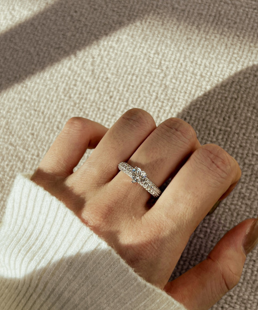 Серебряное кольцо с муассанитами «Сердечко» 0.8ct