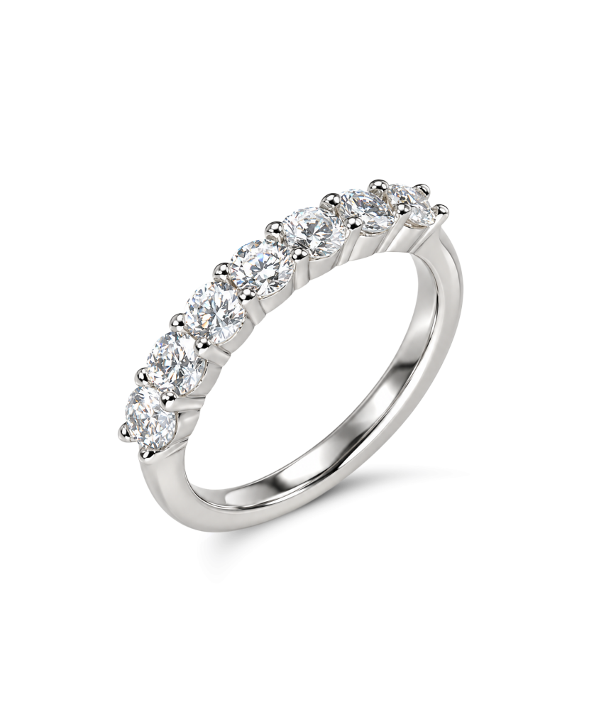 Hõbedast sõrmus moissaniitidega 0.7ct