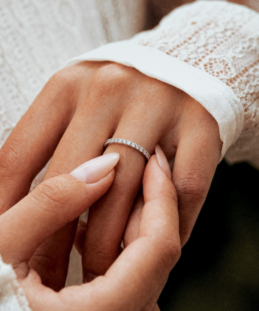 Серебряное кольцо с муассанитами 0.5ct