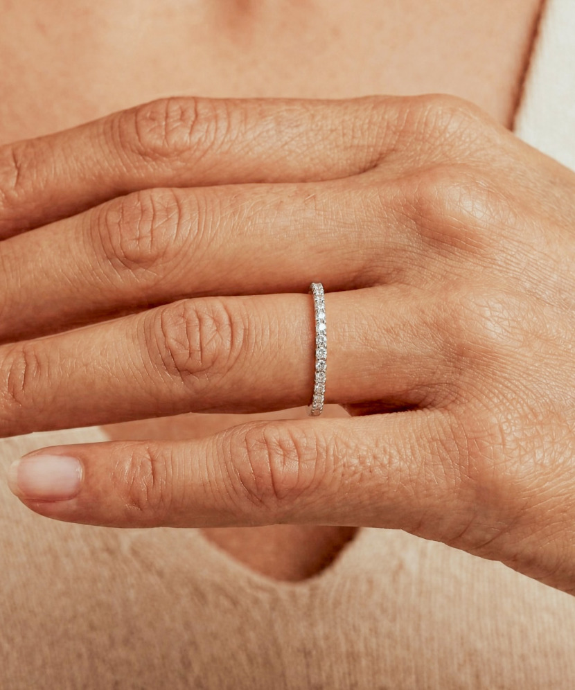 Hõbedast sõrmus moissaniitidega 0.5ct