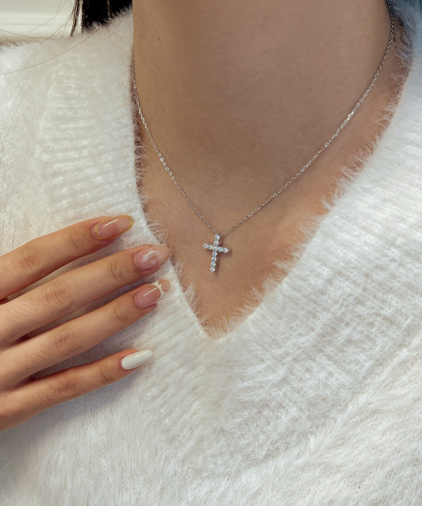Hõbedane kett moissaniidist ripatsiga 0.44ct