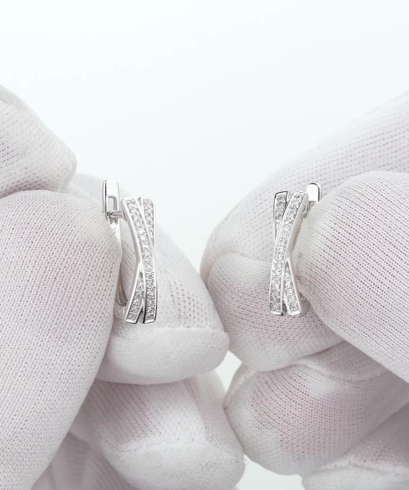 Серьги из белого золота с бриллиантами