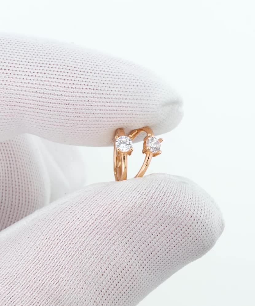 Золотые серьги с цирконами