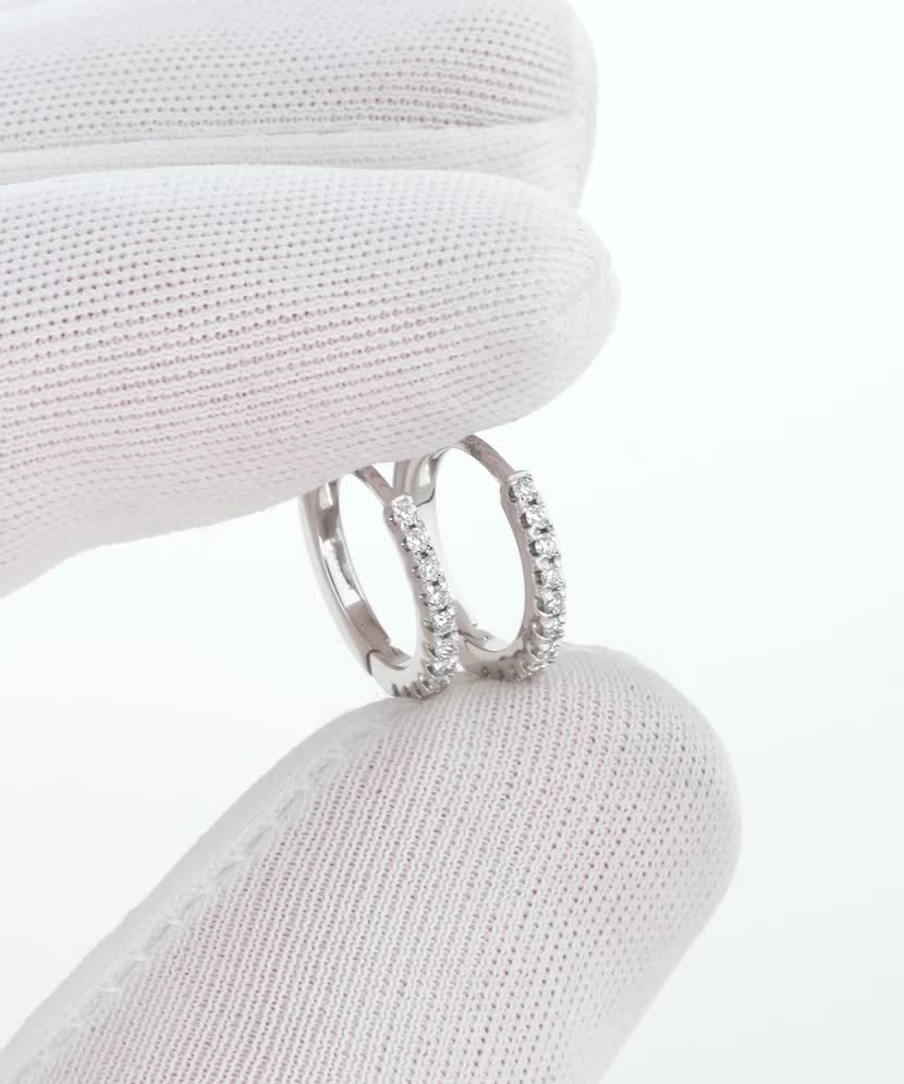 Серьги из белого золота с бриллиантами