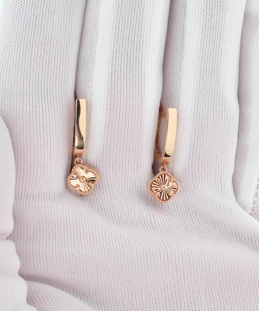 Золотые серьги