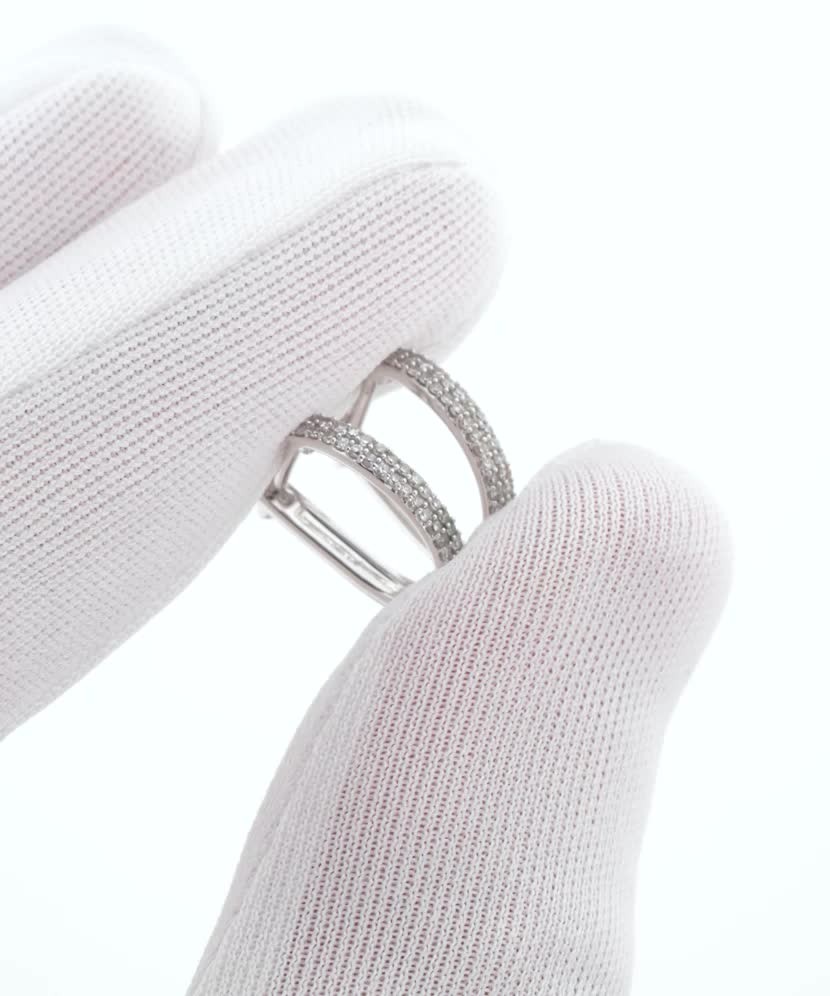 Серьги из белого золота с бриллиантами