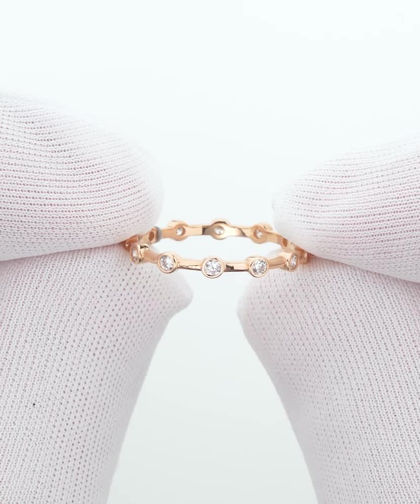 Золотое кольцо с цирконами