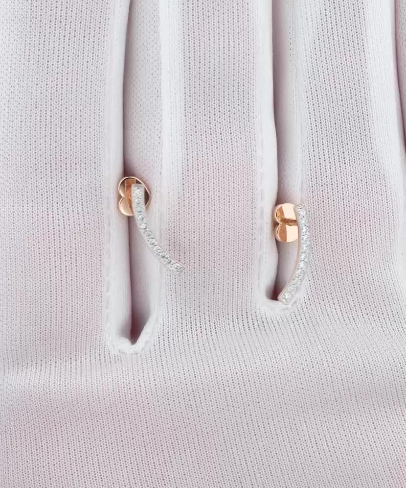 Kuldkõrvarõngad teemantidega