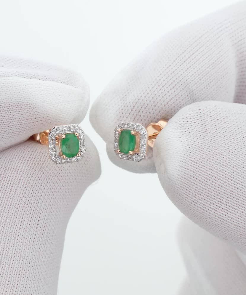 Золотые серьги с изумрудами и бриллиантами