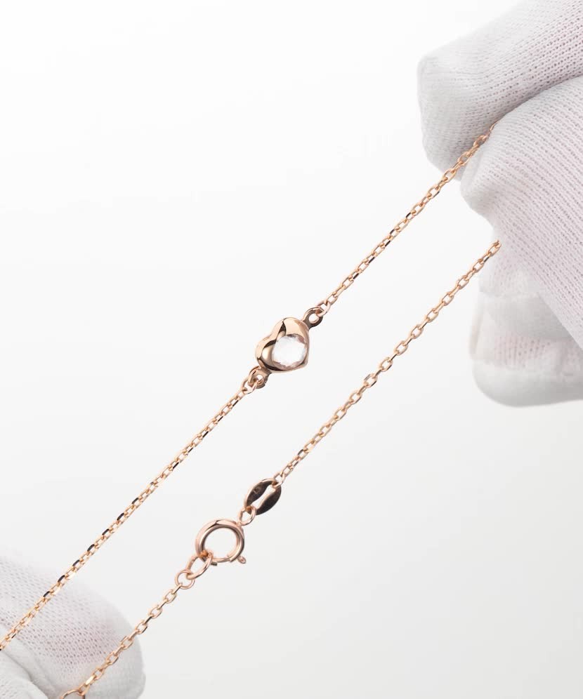 Kuldkäevõru tsirkooniga