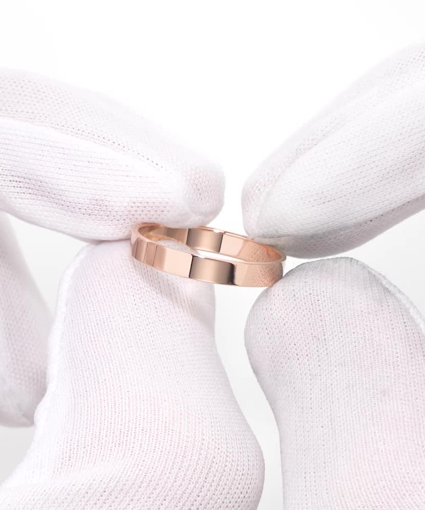 Золотое обручальное кольцо 3 мм