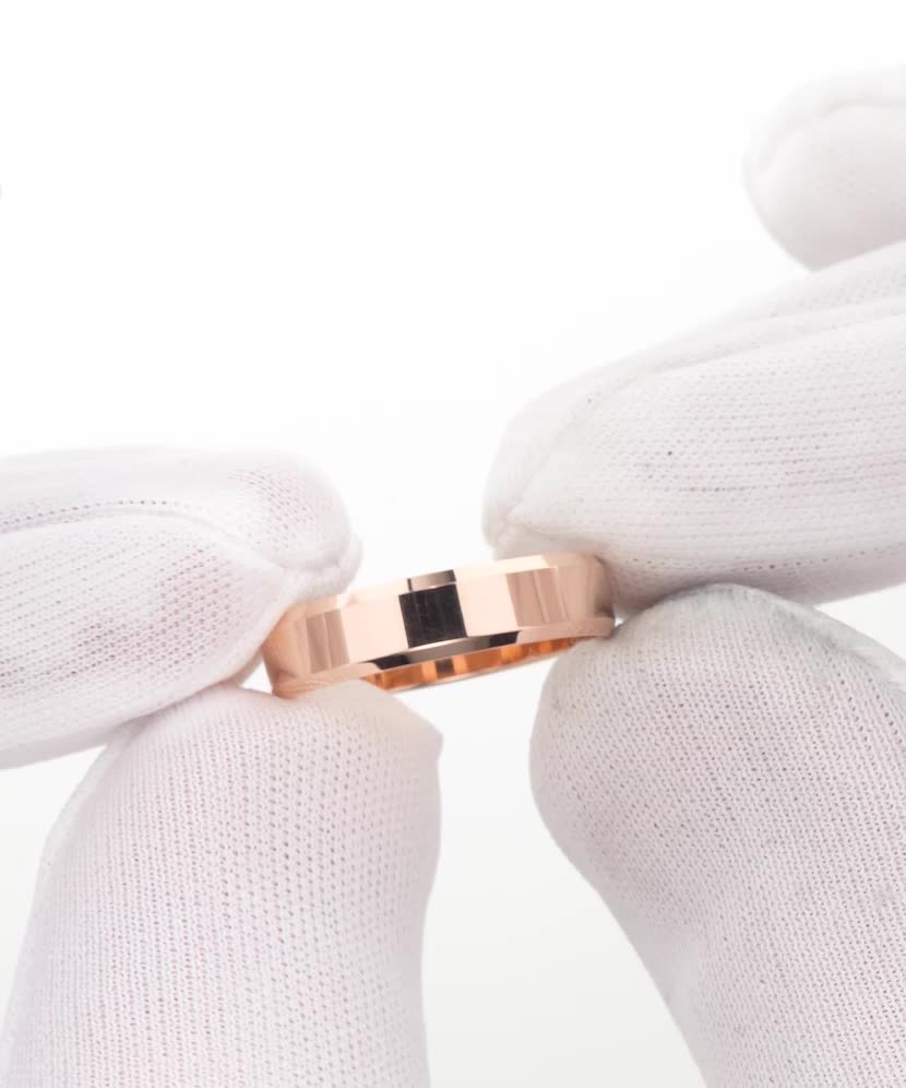 Золотое обручальное кольцо 4,5 мм с комфортом