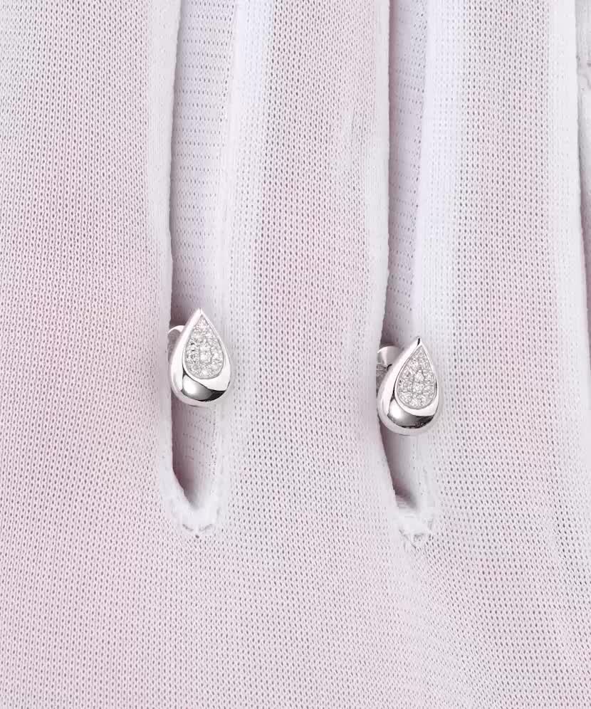 Valgest kullast kõrvarõngad teemantidega