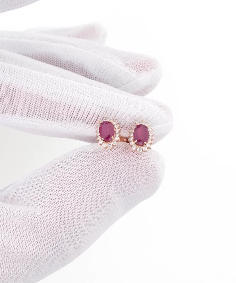 Золотые серьги с алмазами и рубинами